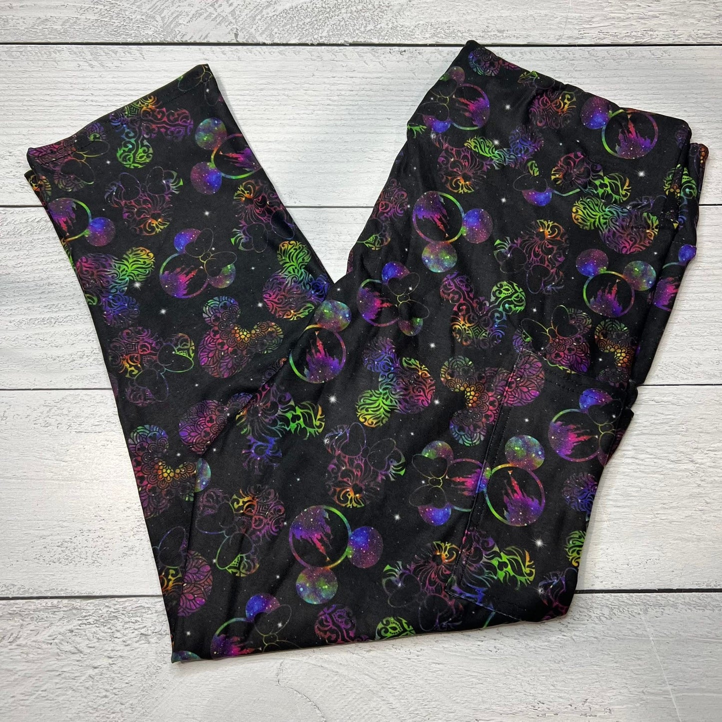 Colorful Mouse Capri Length Leggings With Pockets