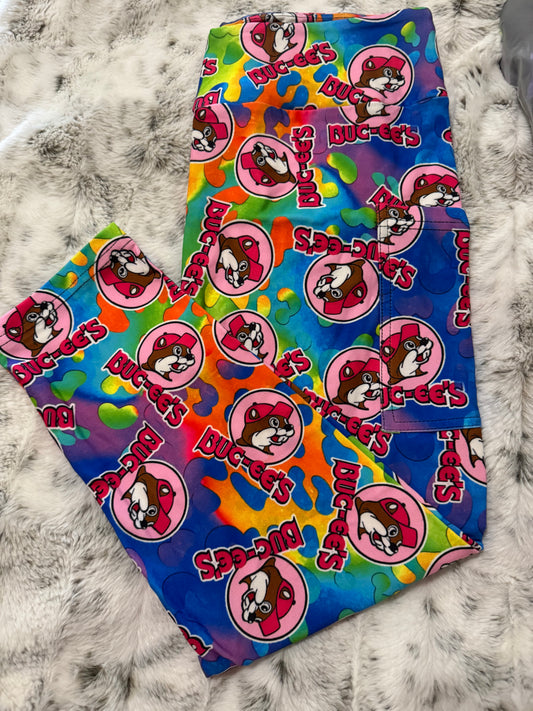 Buc-ees Capri Length Leggings With Pockets