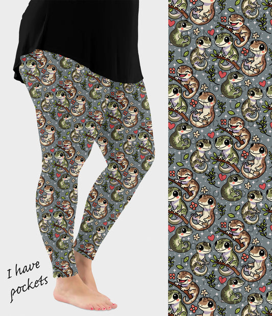 RTS - Cute Gecko Leggings w/ Pockets