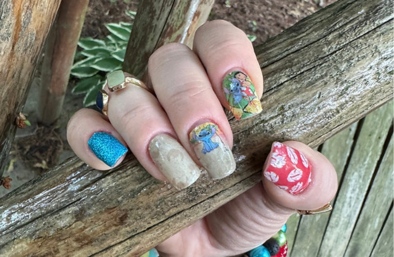 Tropical Trouble Nail Wraps