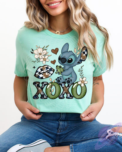 XO ALIEN TEE