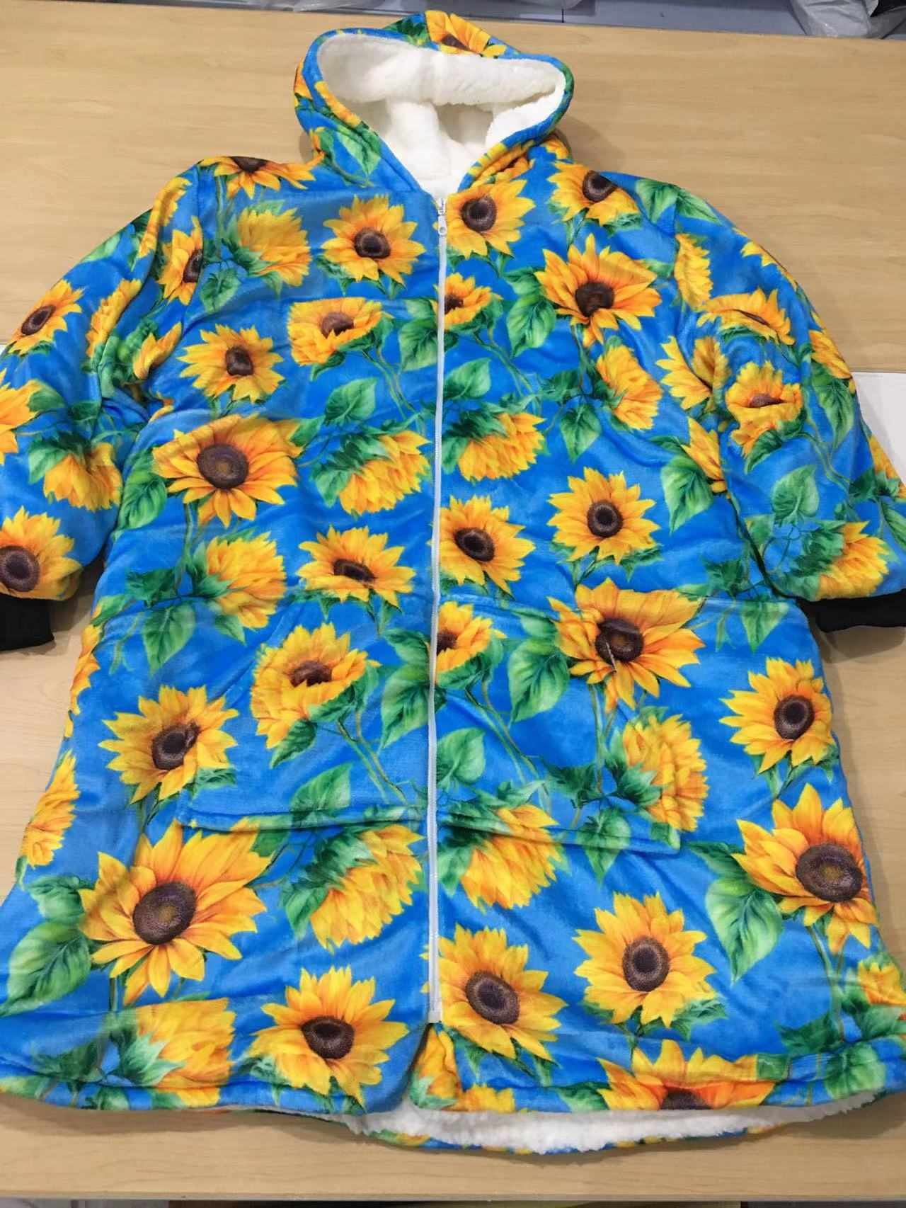 SUNFLOWER FLAG - HOODIE BLANKET RUN PREORDER CLOSING 12/18