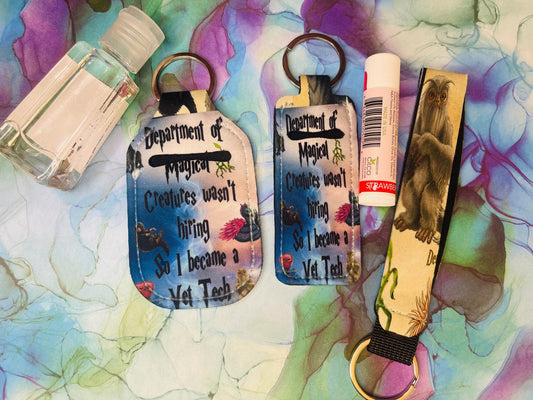 Veterinary Fantastic Beast keychain set