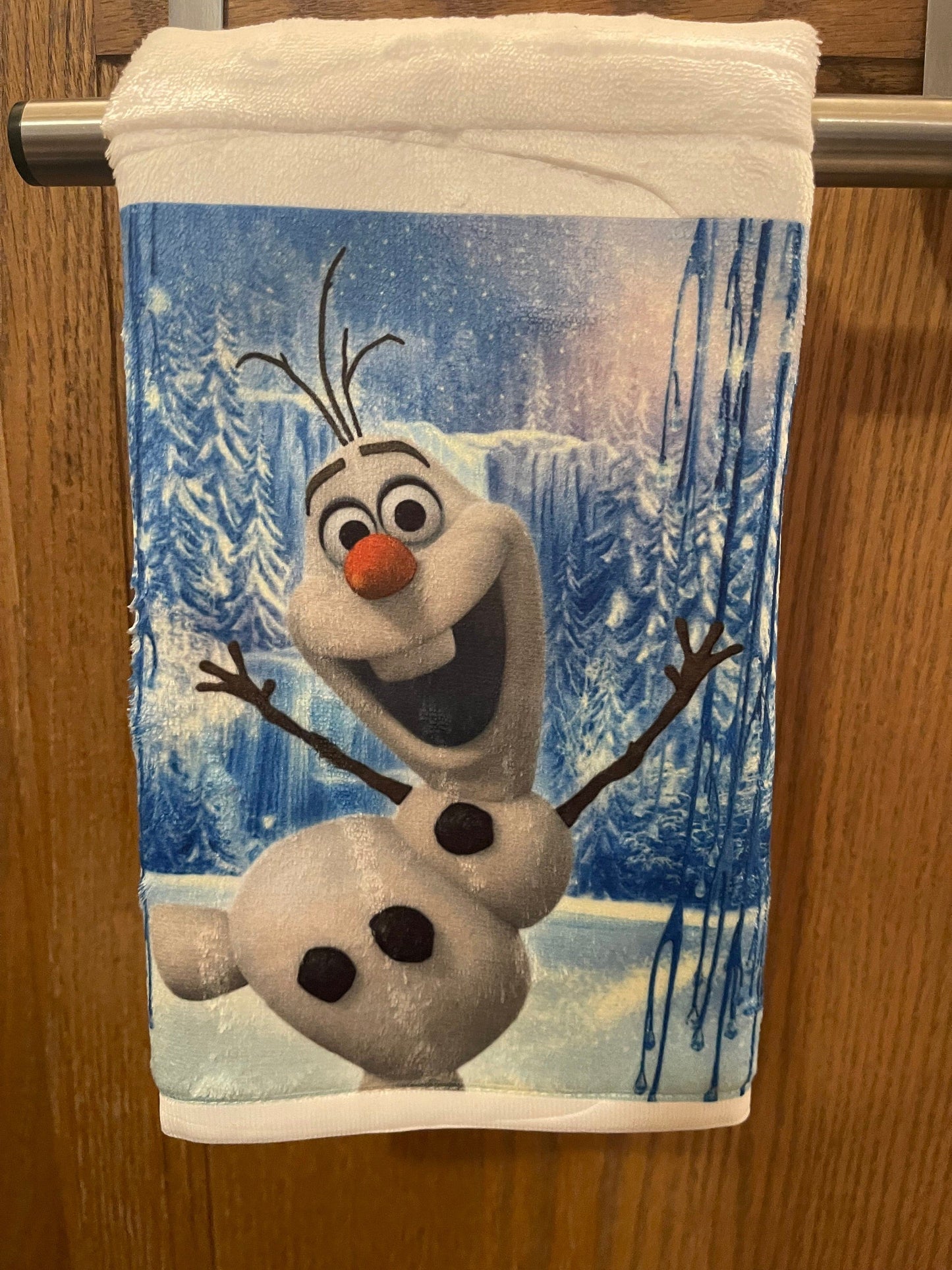 Inspired Olaf towel Set